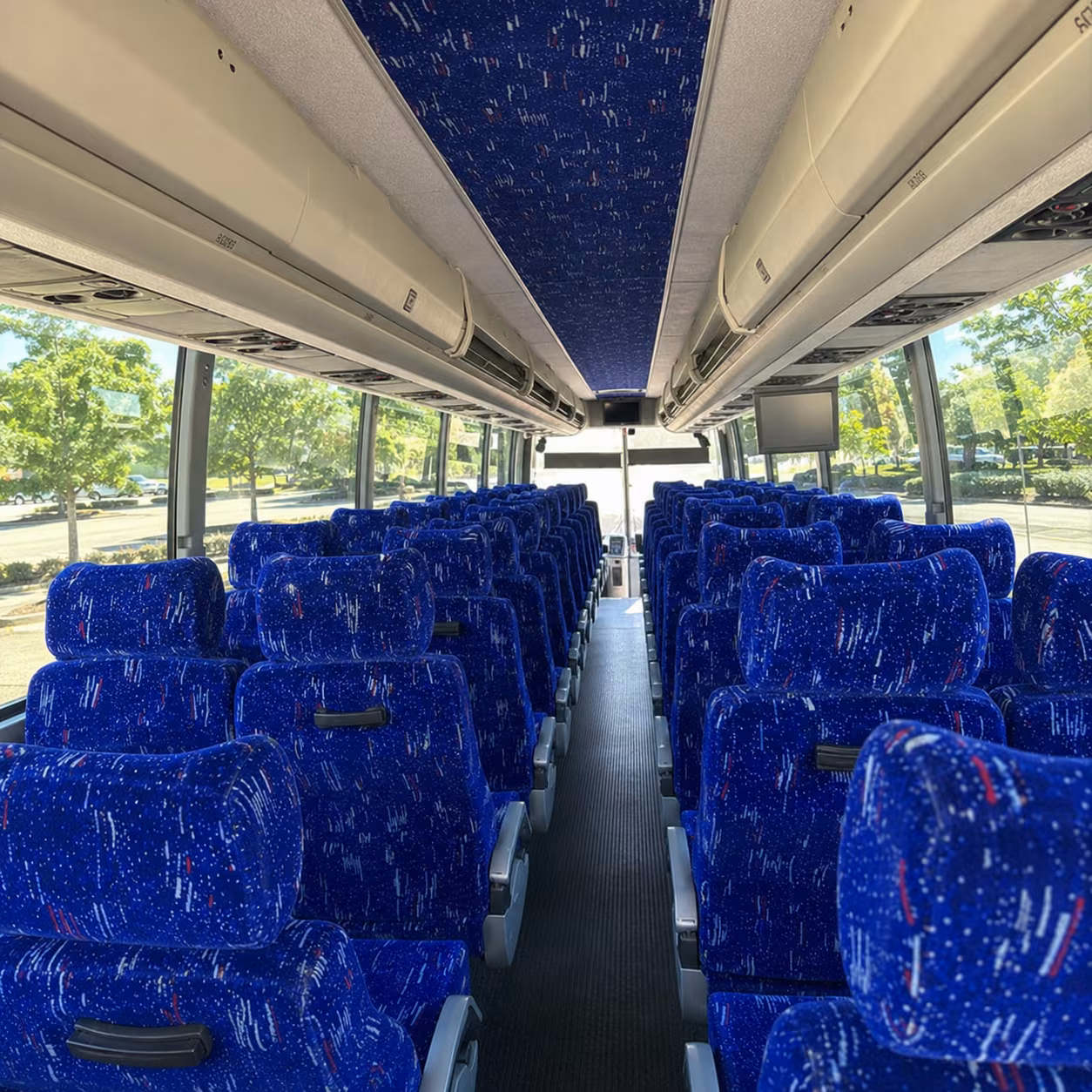charter buses for sacramento zoo and capitol field trips from vacaville